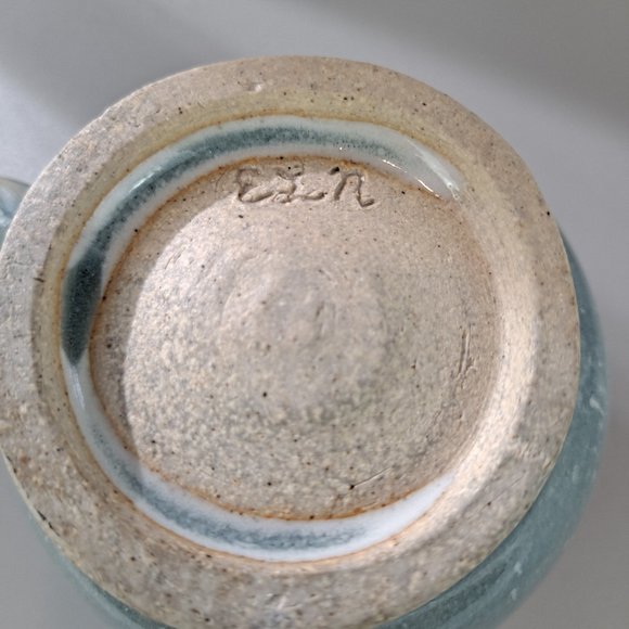 Hand-Made Pottery Mug Signed ELN - Picture 6 of 6